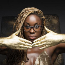 Adelaide Damoah artiste peintre plasticienne performeuse Adelaide Damoah artiste peintre plasticienne performeuse