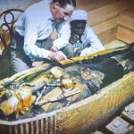 expo-paris-Toutankhamon-archeologue-Howard-Carter-sarcophage