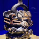 expo-paris-machu-picchu-tresors-du-perou-bouteille-dragon-tradition-andine